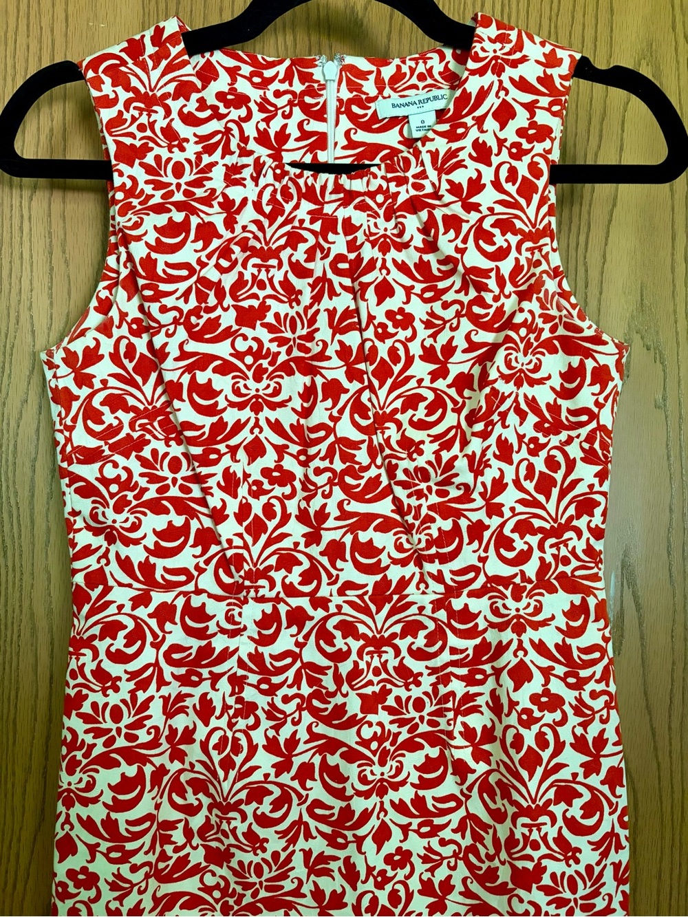 NWOT Banana Republic Sleeveless Orange & White Floral Print Dress